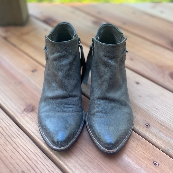 Dolce Vita brown leather ankle booties - Picture 3 of 9